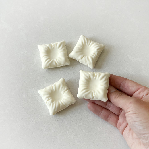 Pillow square mini 6*20ml silicone mould handmade